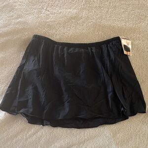 NWT Kirkland by Miraclesuit Black Swim Skirt